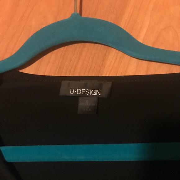 Black Blouse - Picture 4 of 4